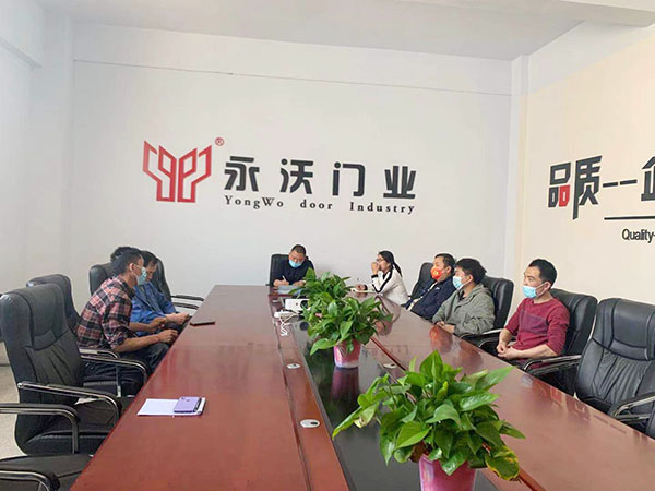 為求產(chǎn)品精益求精，鋼質防火門廠家定崗技術培訓